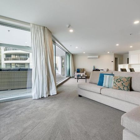 Oceanside Apartment With Garden Views 마운트마운가누이 외부 사진